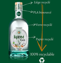 Charger l&#39;image dans la galerie, KOOM. Gin bio artisanal 43%vol.70cl avec son étui. Maison A.de Vacqueur
